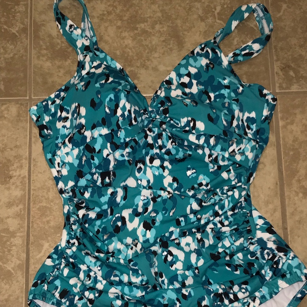 One piece swimsuit size 18 blue multi color
